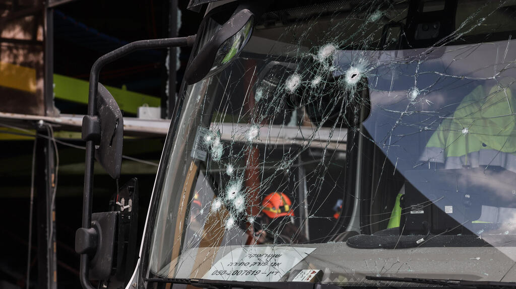 פגיעה בקריות