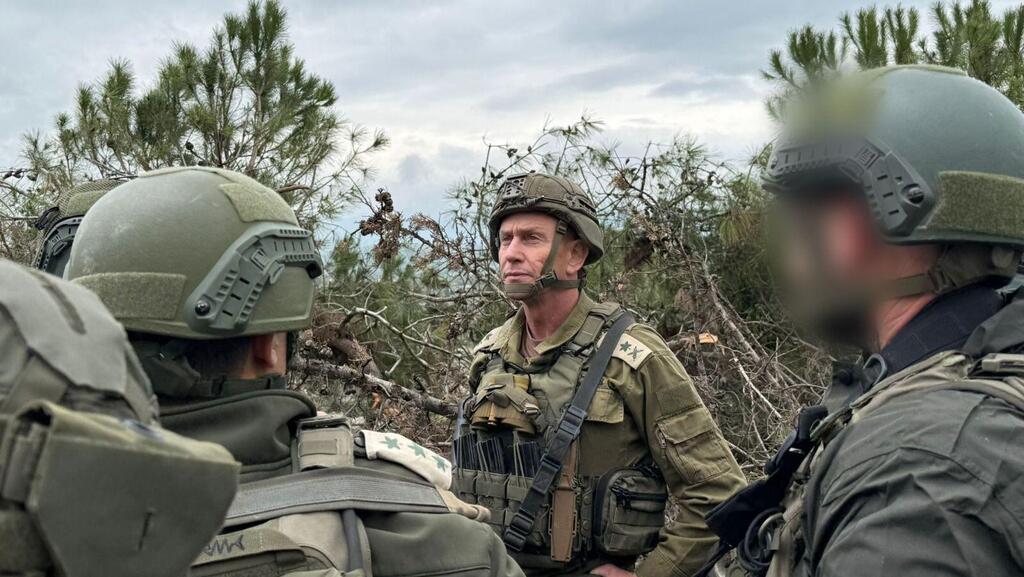 Командующий Северным военным округом посетил позиции ЦАХАЛа в Ливане (Фото: пресс-служба ЦАХАЛа) מפקד פיקוד הצפון, אלוף רפי מילוא, בהערכת מצב