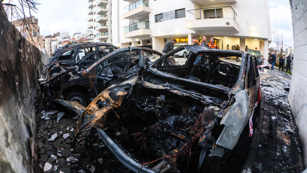 Scene of the direct strike in Nahariya (Photo: Gil Nehushtan) נפילה בנהריה