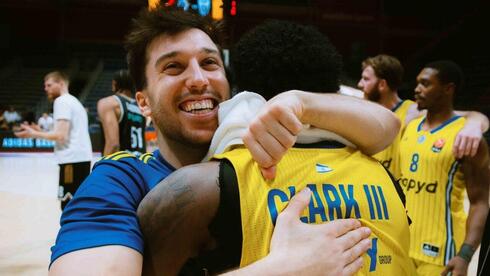 בלאט וקלארק