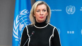 רוסיה מפנה עובדים מהכור בבושהר ומגנה את ישראל