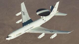 ארה"ב מטוס E-3 Sentry סנטרי בקרה מעקב נפגע ב מתקפה של איראן על סעודיה