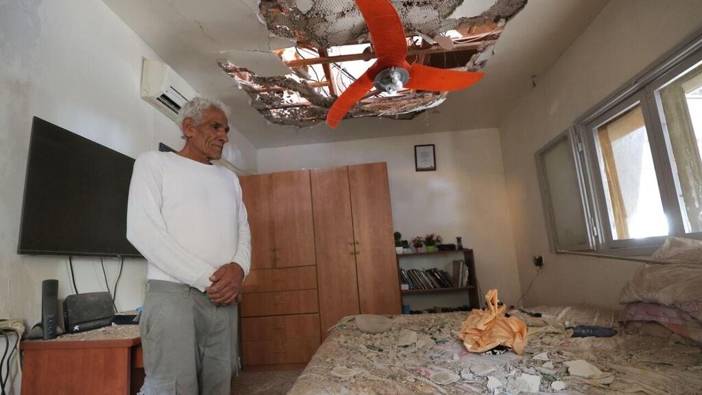 רחמים אקועה, קם ממיטתו רגע לפני נפילת התקרה בעקבות הנפילה באשתאול