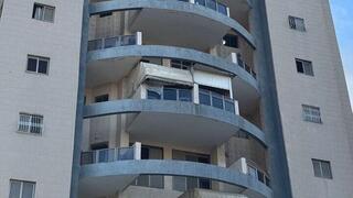 ההרס בבניין שנפגע בבת ים