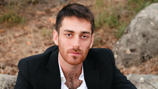 "לא הייתי רוצה ש'כותב שירי פרידה' יגדיר אותי"