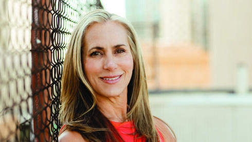  ג'ולי גיבסון קלארק