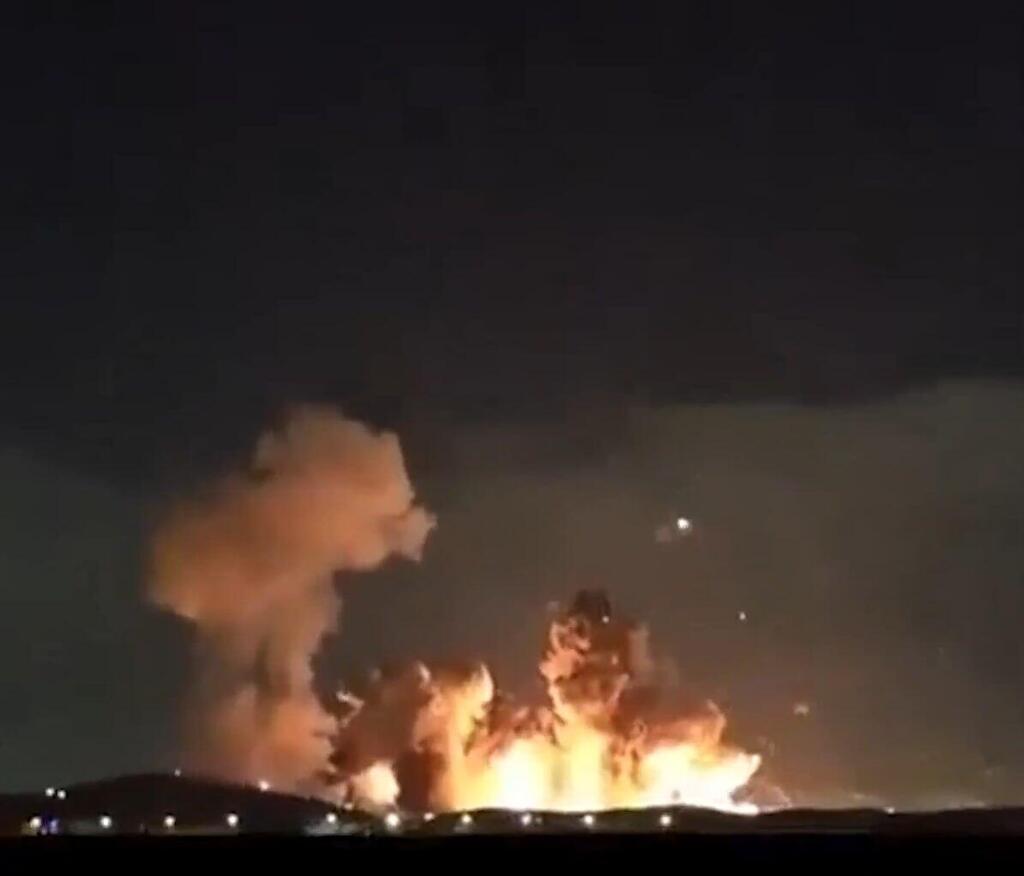 A US strike on an ammunition depot in Isfahan, Iran תקיפה אמריקנית במחסן תחמושת גדול באיספהאן איראן