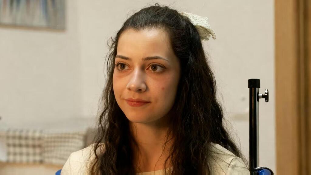 נואליה קסטיו