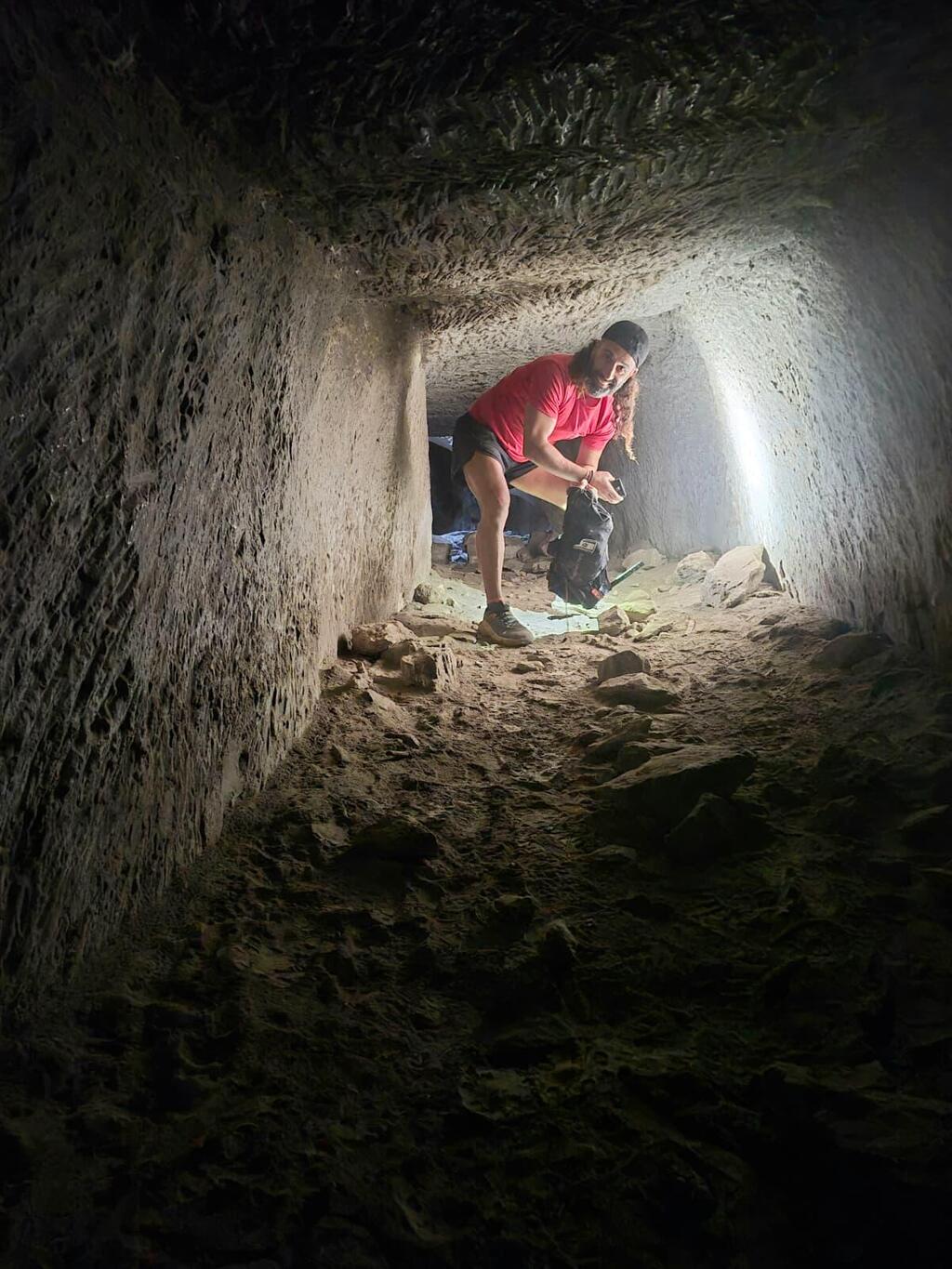 Photo: Kuku Trip במעבר בין המחילות בשמורת גד