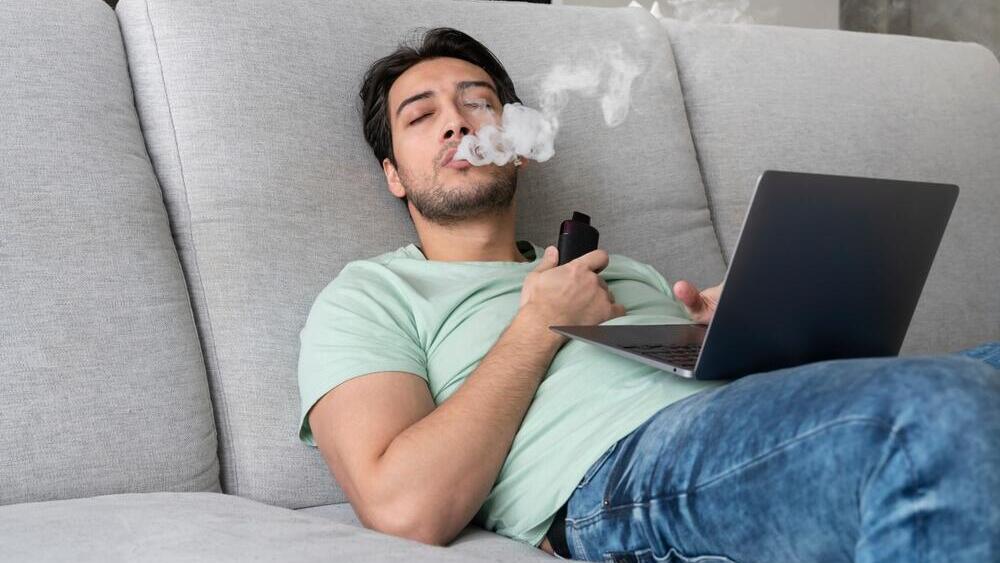 Фото: shutterstock סיגריה אלקטרונית, סיגריות אלקטרוניות