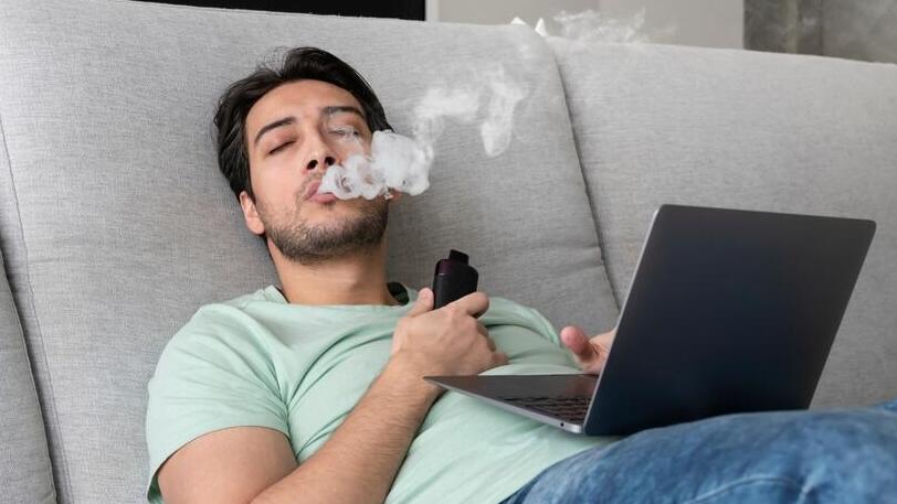 A new study found that e-cigarettes may reduce the health benefits of quitting smoking (Photo: Shutterstock) סיגריה אלקטרונית, סיגריות אלקטרוניות