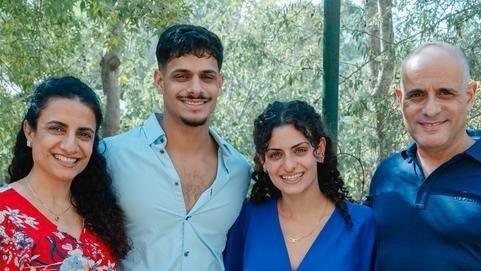 הפרחים שגלעד שלח מלבנון הגיעו לזוגתו אחרי שנהרג