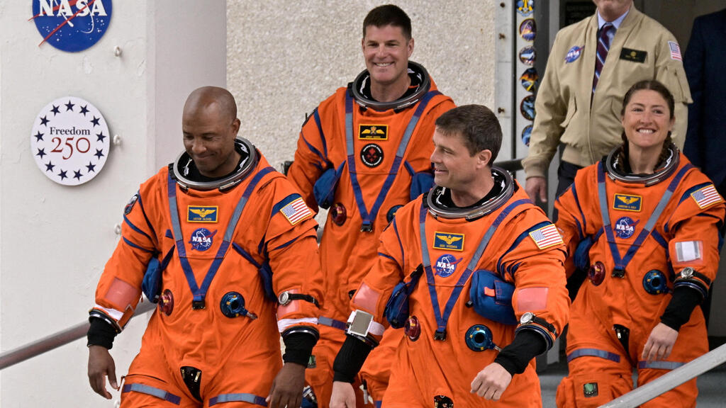 ארבעת האסטרונאוטים כמה שעות לפני השיגור