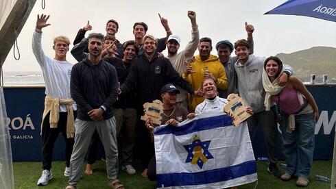 גלישה - הנבחרת בתחרות בספרד 