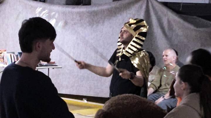 גם "פרעה" ירד למרחב המוגן