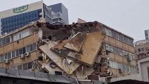 קריסה חלקית של מבנה בתל אביב 