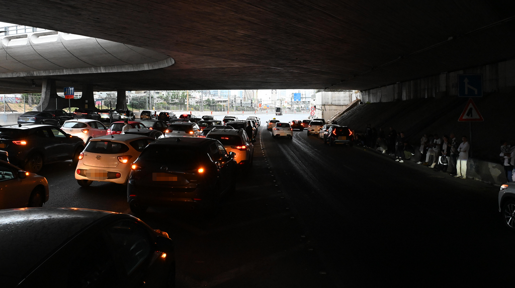 נתיבי איילון בזמן אחת האזעקות