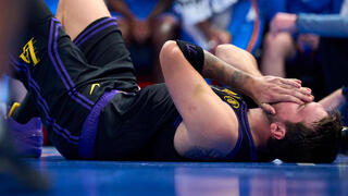 דונצ'יץ' כאוב ושרוע על הפרקט