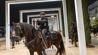 בג"ץ: לאפשר 1,000 מפגינים בכיכר הבימה