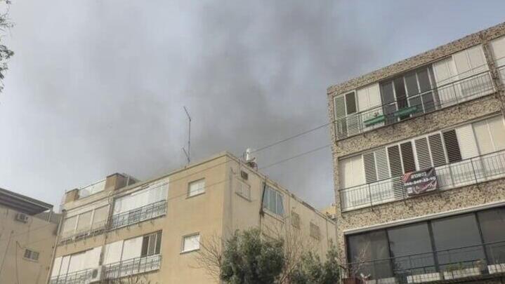 Impact site in the Givatayim–Ramat Gan area (Photo: Tomer Haiman) נפילה באזור גבעתיים רמת גן