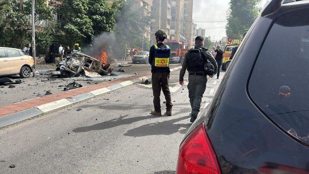 Impact in Ramat Gan (Photo: MDA) נפילה ברמת גן