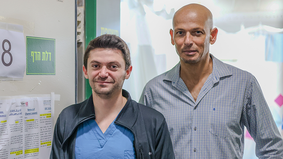 מימין לשמאל: ד"ר יניב קרן, ד"ר יוסף פלאצ'י מבית החולים רמב"ם