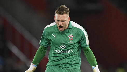 שוער סאות'המפטון דניאל פרץ