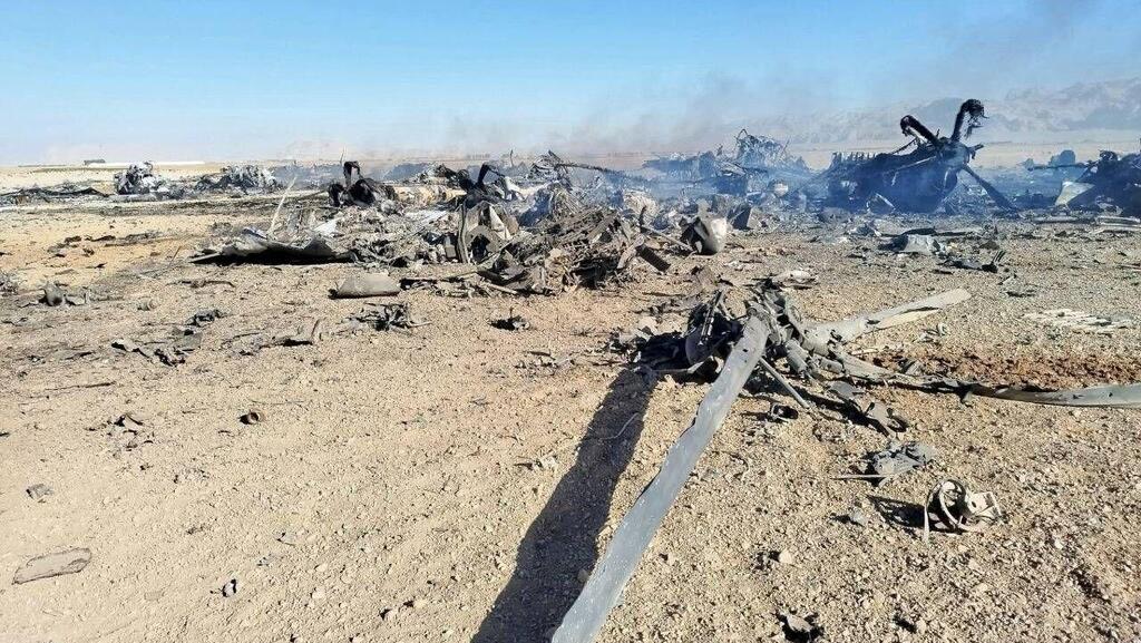 Уничтоженные самолеты MC-130 после спасательной операции שרידי מטוס אמריקני בשטח איראן