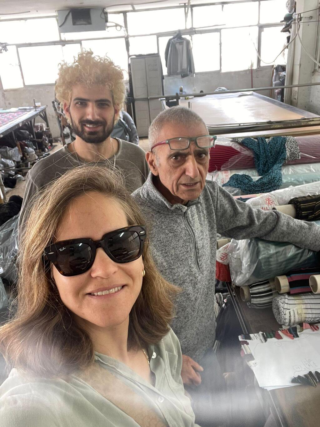 נועה גלר בסטודיו שלה