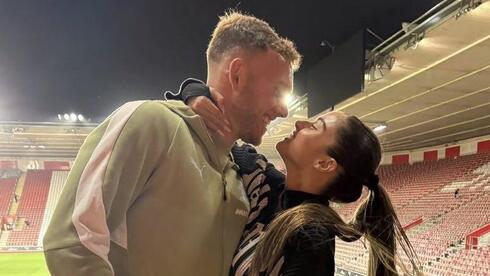 נועה קירל דניאל פרץ משחק חצי גמר הגביע האנגלי 2026