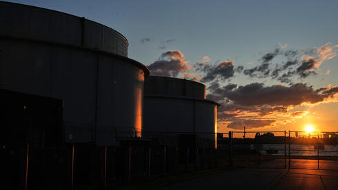 נפט גולמי מאוחסן בבולטימור, מרילנד