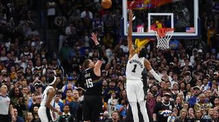 יוקיץ' זורק מעל וומבניאמה