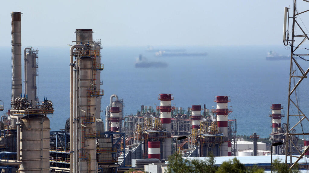 Archive photo from 2015: gas, petrochemical and oil facilities in Asaluyeh, Iran (Photo: Atta KENARE / AFP) עסלויה