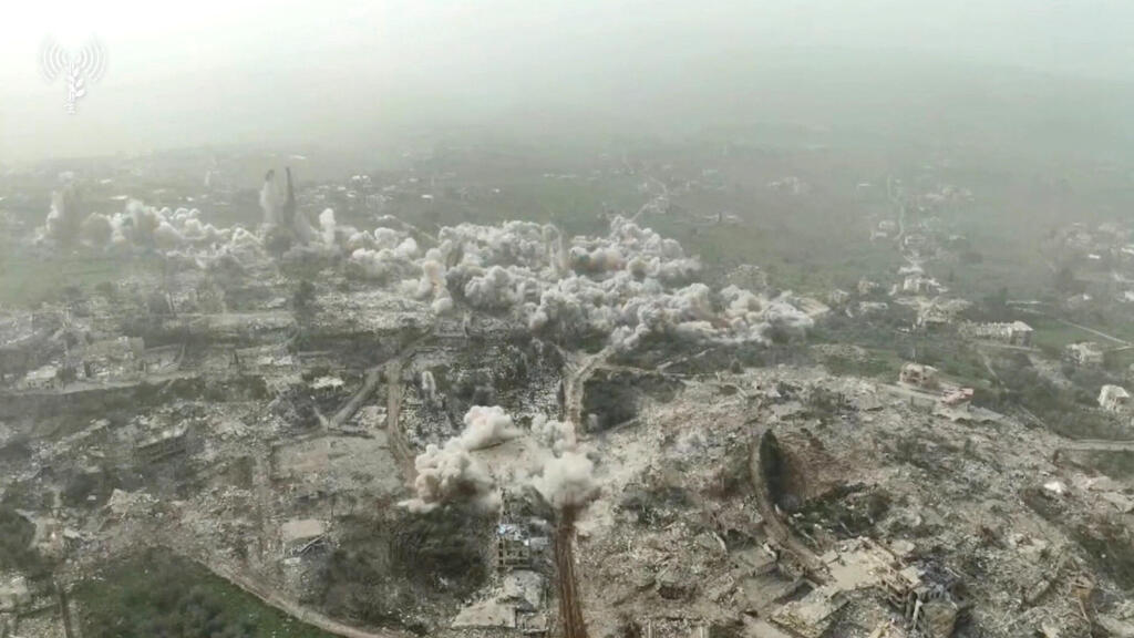 Удар ЦАХАЛа по Ливану (Фото: Israeli Military/Handout via REUTERS) תקיפות צה"ל בלבנון