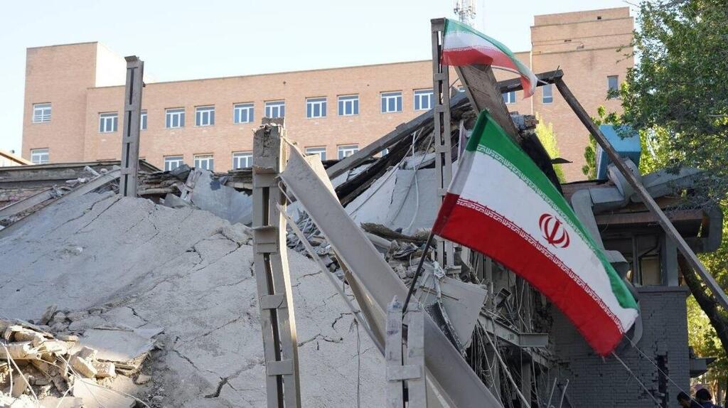 נזק לאוניברסיטה שהותקפה בטהרן