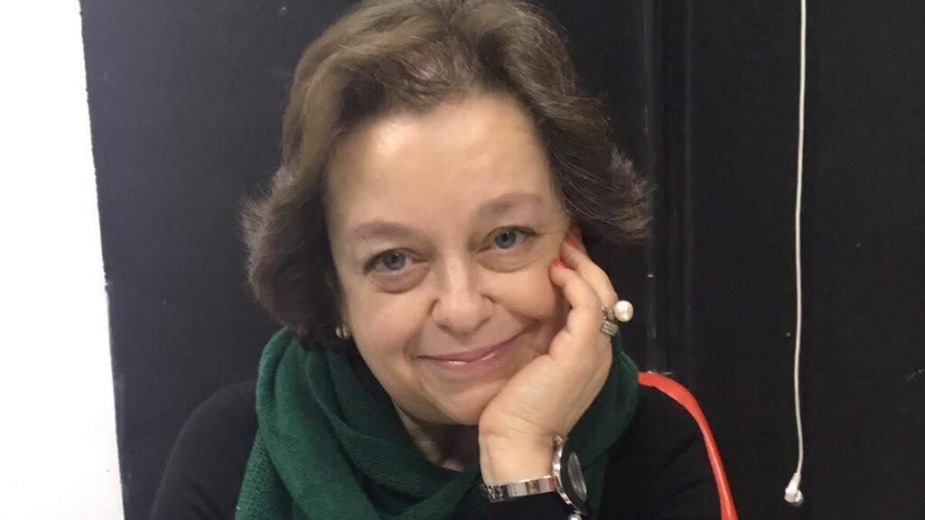 לנה אוסטרובסקי