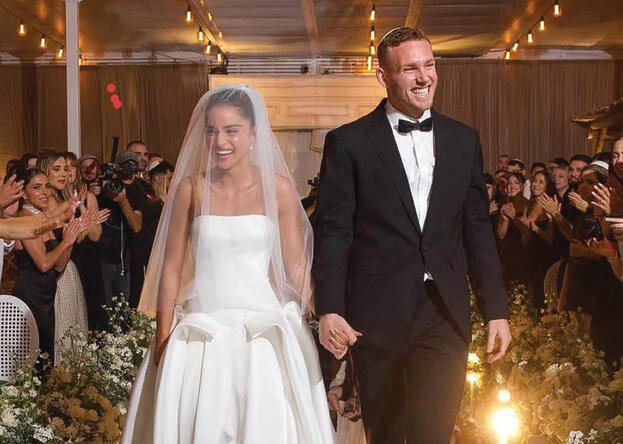 "זה מאוד קשה להיות רחוק ממנה, כי נועה היא באמת הסנטר שלי"