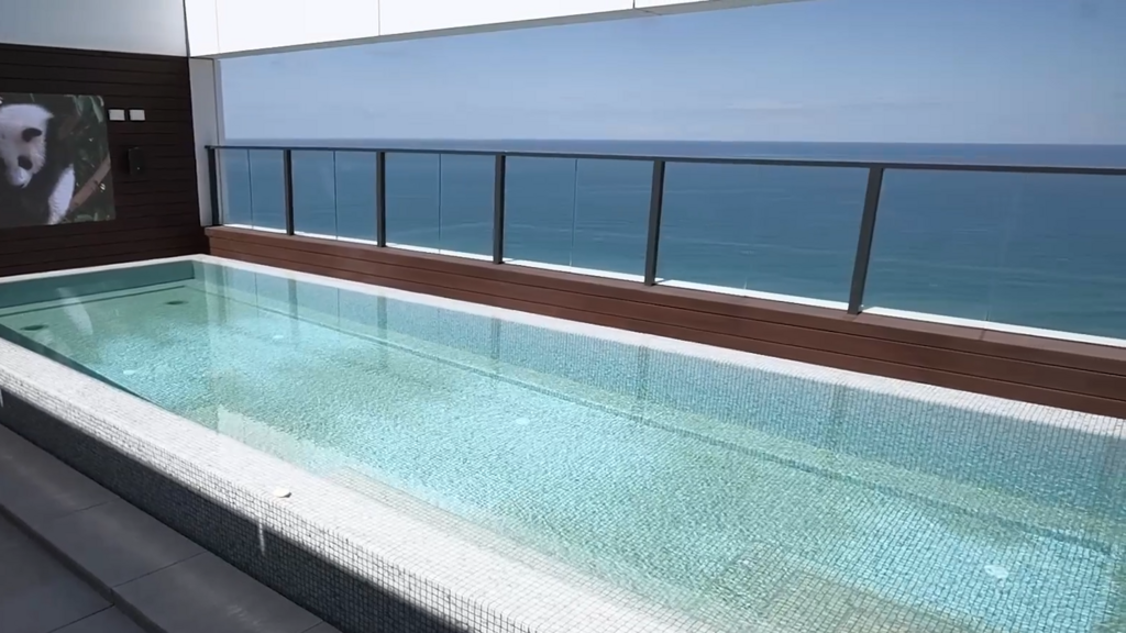 Beachfront homes in Netanya