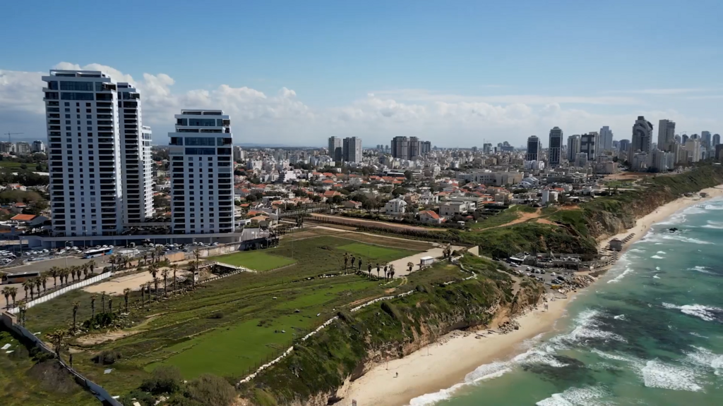 Beachfront homes in Netanya