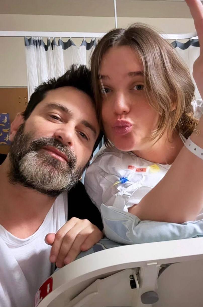 דנה פרידר ויהודה לוי בחדר הלידה