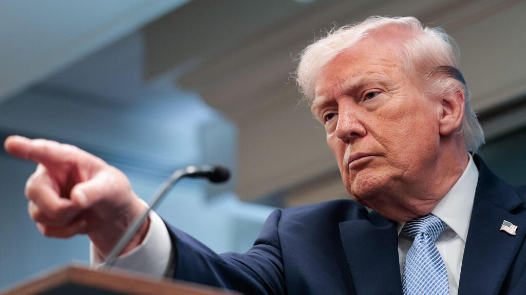 Trump appears to turn the page, but does not rule out a return (Photo: Kent Nishimura / AFP) נשיא ארה"ב דונלד טראמפ ב מסיבת עיתונאים על מלחמה עם איראן