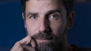 גיא אריאלי: "כמעט רצחתי את האבא החורג שלי"