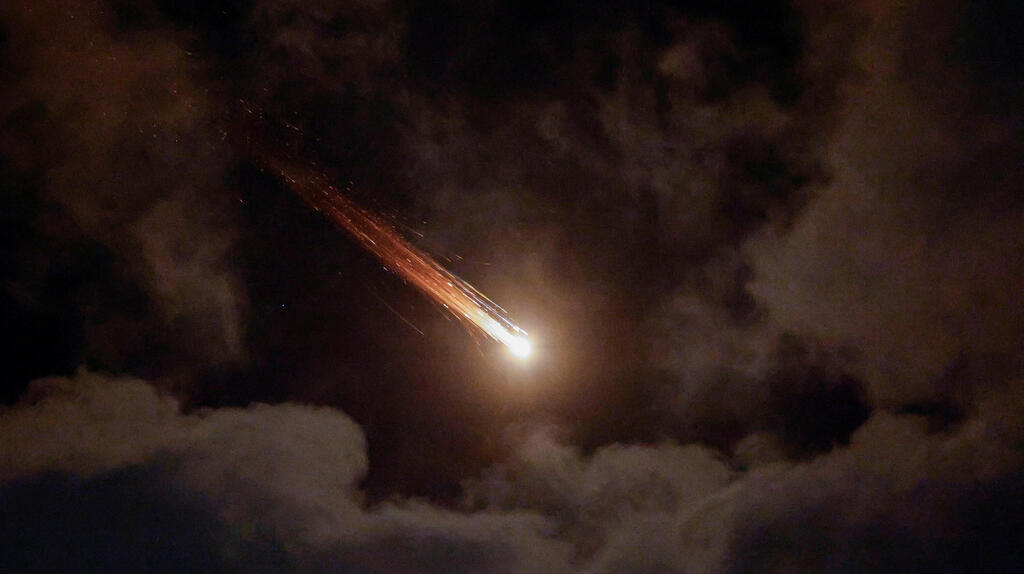 ירי מלבנון לגליל; הלילה: טיל של חיזבאללה התפוצץ בשטח פתוח מדרום לחיפה