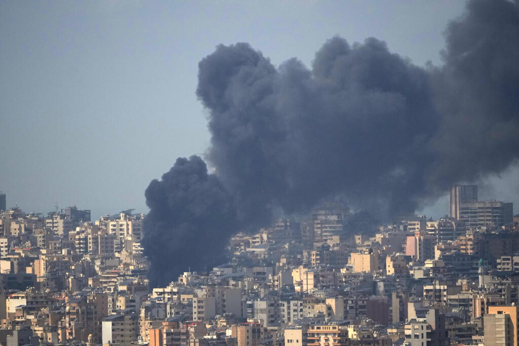 ביירות לבנון עשן תקיפות צה"ל
