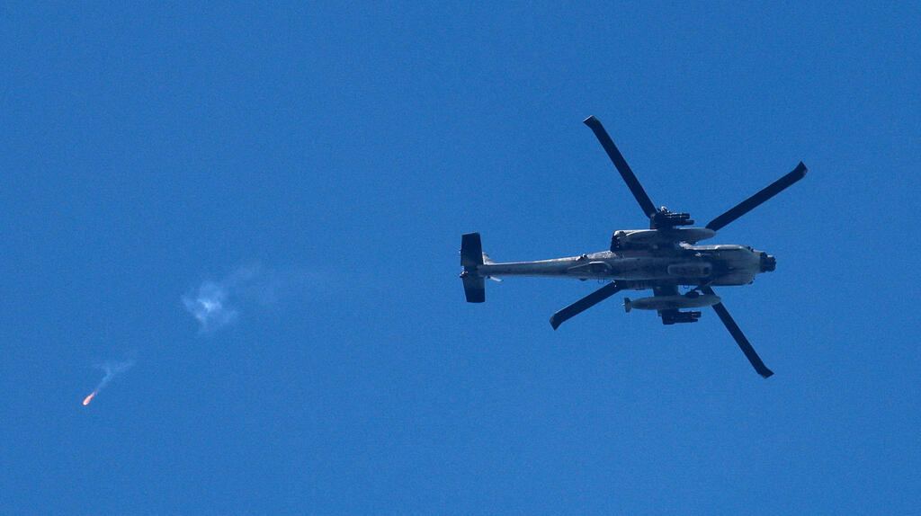 מסוק חיל האוויר בגבול לבנון