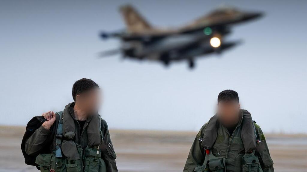 תמונות של מטוסי חיל האוויר במהלך מבצע שאגת הארי