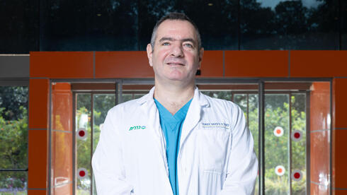 ד"ר מוטי טויזר