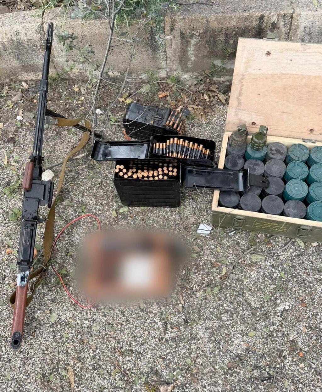 אמל"ח שאיתרו לוחמי חטיבה 401 בדרום לבנון