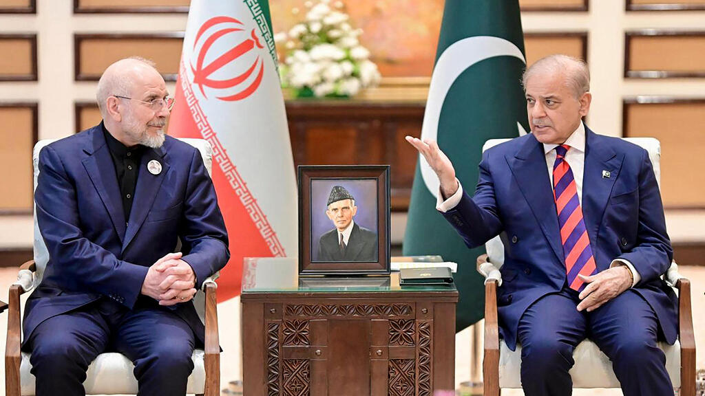 יו"ר הפרלמנט האיראני וראש ממשלת פקיסטן