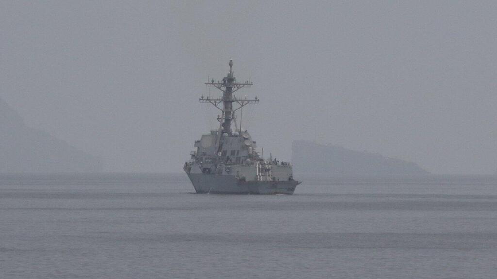 ספינה אמריקנית סמוך למיצר הורמוז